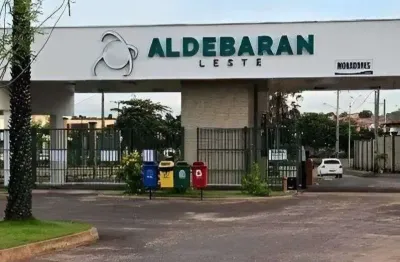 Terreno à venda na Avenida Doutor Nicanor Barreto, 2486, Vale Quem Tem, Teresina