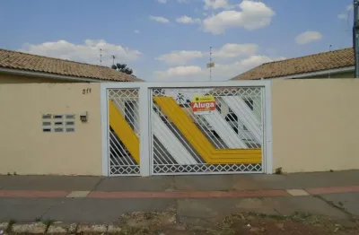 Casa com 2 dormitórios para alugar, 65 m² por r$ 1.335,00/mês - jardim américa - campo grande/ms