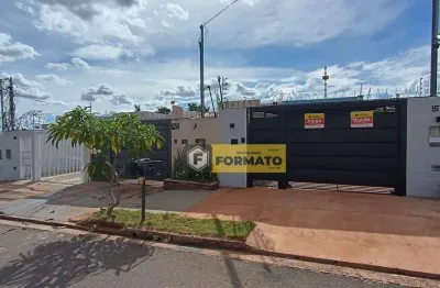 Casa com 3 dormitórios, 120 m² - venda por R$ 550.000,00 ou aluguel por R$ 3.155,00/mês - Jardim Montevidéu - Campo Grande/MS