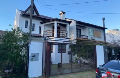 Casa com 3 quartos à venda na Rua Raffaele Nigro, 141, Hípica, Porto Alegre