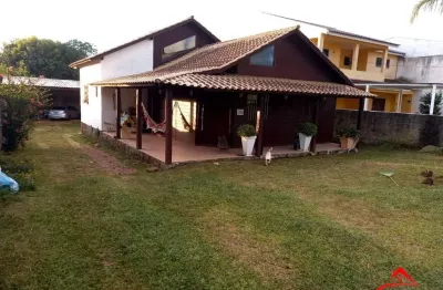 Casa com 3 quartos à venda na Beco do Paladino, 39, Campo Novo, Porto Alegre