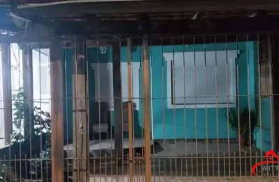 Casa com 2 quartos à venda na Rua Padre Ayrton A. Bitencourt, 110, Hípica, Porto Alegre