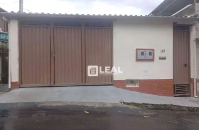 Casa com kitnet independente à venda por r$ 230.000 - centro - matias barbosa/mg