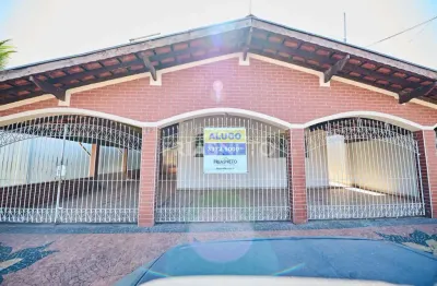 Casa para locação ou venda no bairro santa rosa dos ipês