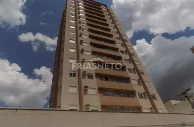 Apartamento no centro da cidade com três dormitórios