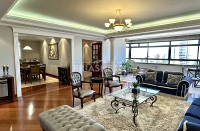 Apartamento espaçoso e impecável em localização privilegiada!