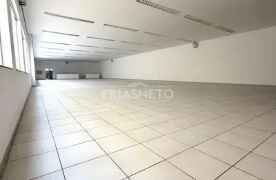 Salão comercial para venda ou locação no bairro centro