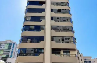 Apartamento mobiliado de 3 dormitórios à 300m do mar na meia praia