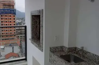 Apartamento para temporada com 3 quartos 3 suítes no bairro meia praia em itapema