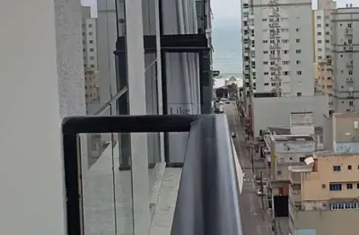 Apartamento Para Temporada com 3 quartos 3 suítes no bairro Meia Praia em Itapema