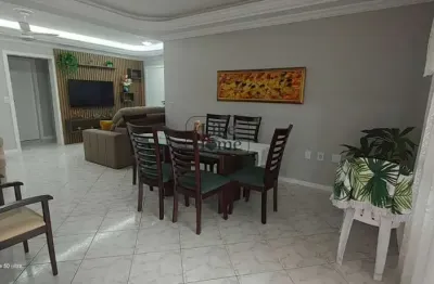 Apartamento para temporada com 4 quartos 1 suítes no bairro meia praia em itapema