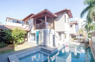 Casa moderna à venda no bairro castelo bh – 5 suítes, piscina, academia e área gourmet