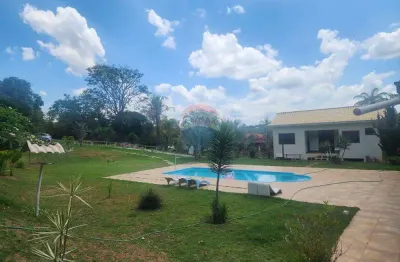 Chácara / sítio com 6 quartos à venda na Vila Ipê Amarelo, Contagem 