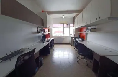 Sala mobiliada comercial à venda no cruzeiro. ótima localização e preço!
