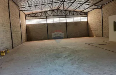 Oportunidade de Aluguel: Galpão  de 315m² Comercial com Ótima Localização no bairro Maria Helena