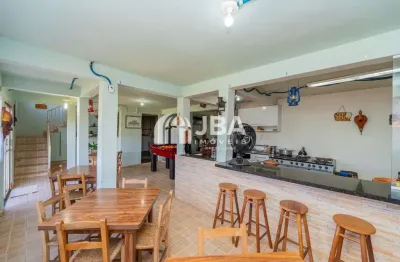 Linda casa térrea averbada em colombo com 205,00m², com 3 quartos sendo uma suíte
