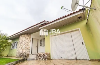 Casa térrea com duas suítes e terreno com  408m² no boqueirão