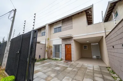 De frente para a rua no xaxim com espaço gourmet diferenciado