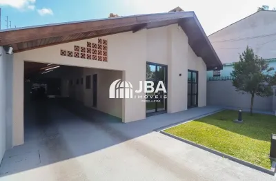 Casa com 5 quartos à venda na Rua Henrique Martins Torres, Boqueirão, Curitiba