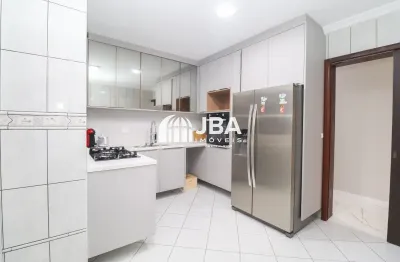 Casa com 5 quartos à venda na Rua Henrique Martins Torres, 2308, Boqueirão, Curitiba