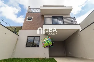 Sobrado triplex de frente para a rua no Bairro Alto com linda vista