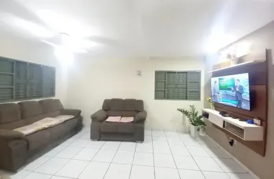 Casa com 3 quartos à venda na rua dos colibris, jardim santa amália, cuiabá, 250 m2 por r$ 380.000