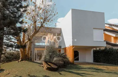 Sobrado à venda, 5 quartos, 5 suítes, 2 vagas, condomínio la plage - xangri-lá/rs