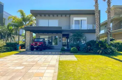 Casa à venda, 4 quartos, 4 suítes, 2 vagas, condomínio villagio de atlantida - xangri-lá/rs