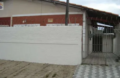 Casa com 2 quartos para alugar na Rua El Salvador, 63, Guilhermina, Praia Grande