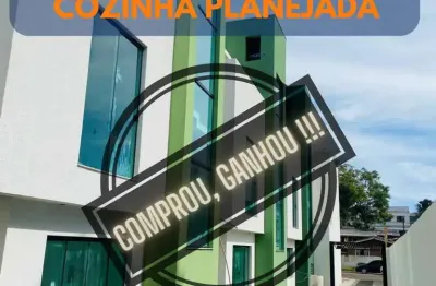 Sobrados em condomínio fechado com 2 quartos à venda em santa felicidade.