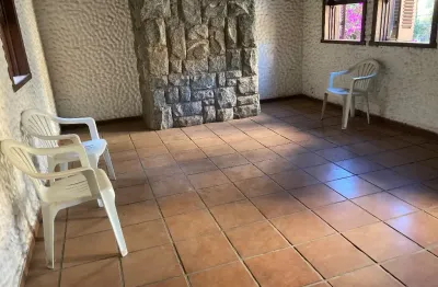 Casa para consultório / clínica / psico rua tranquila life center