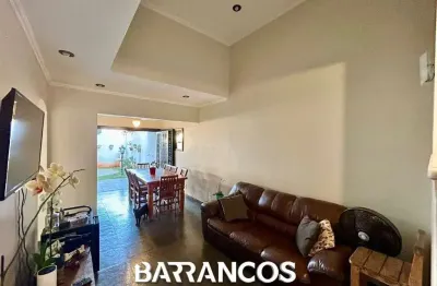 Casa com 3 quartos à venda na Vila Mendonça, Araçatuba 
