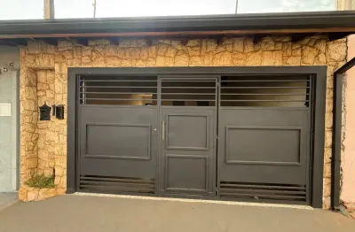 Casa com 3 quartos à venda na Rua Felicíssimo Antônio Pereira, 24-65, Jardim Eugênia, Bauru