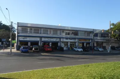 Apartamento com 3 quartos para alugar na Avenida Wenceslau Escobar, 868, Tristeza, Porto Alegre