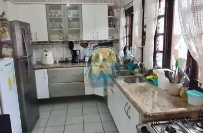 Casa com 3 quartos à venda em itaguá, ubatuba , 308 m2 por r$ 1.800.000
