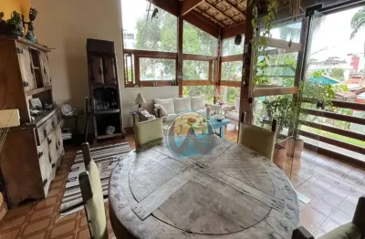 Casa com 4 quartos à venda em toninhas, ubatuba , 254 m2 por r$ 1.400.000
