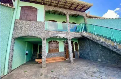 Alugo casa com 3 quartos com 01 suítes teixeira dias