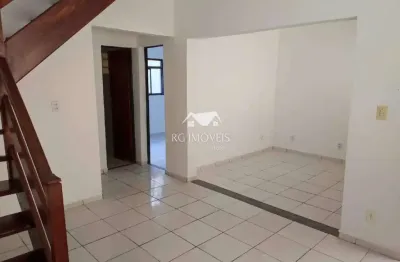 Alugo casa geminada com 2 quartos 1 vaga no brasil indistrial