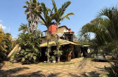 Casa triplex 04 quartos a venda no condomínio serra dos bandeirantes