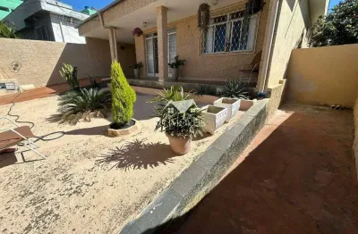 Casa com 4 quartos à venda no Tirol, Belo Horizonte 