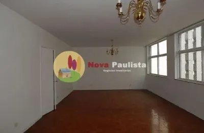 Apartamento com 3 Quartos e 4 banheiros à Venda, 180 m² por R$ 1.700.000