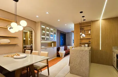 Studio finamente decorado, pronto para morar, com uma vaga de garagem, em um dos melhores e mais desejados empreendimentos do centro, o jardim milano!