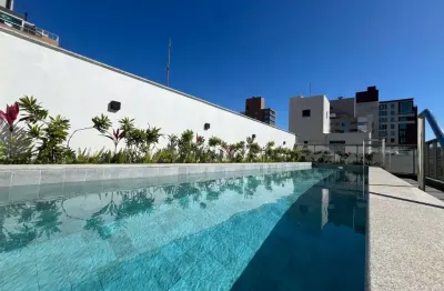 Apartamento com 03 suítes a venda no centro de florianópolis.