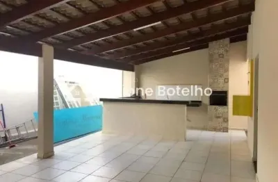 Casa com 3 quartos à venda no Jardim Holanda, Uberlândia 