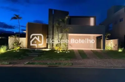 Casa em condomínio fechado com 3 quartos à venda no Granja Marileusa, Uberlândia 