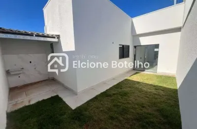 Casa com 3 quartos à venda no Novo Mundo, Uberlândia 