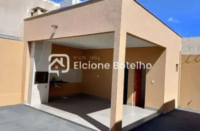 Casa com 4 quartos à venda em Laranjeiras, Uberlândia 