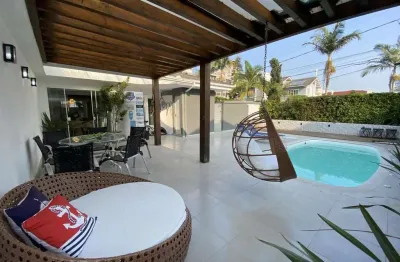 Casa para temporada em florianópolis, jurere internacional, 5 dormitórios, 4 suítes, 7 banheiros, 2 vagas