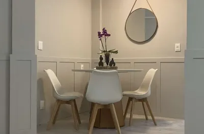 Apartamento para temporada em florianópolis, jurere, 2 dormitórios, 1 suíte, 2 banheiros, 1 vaga