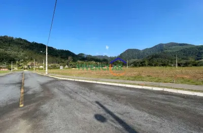 Terreno meio de quadra no bairro braço do ribeirão cavalo